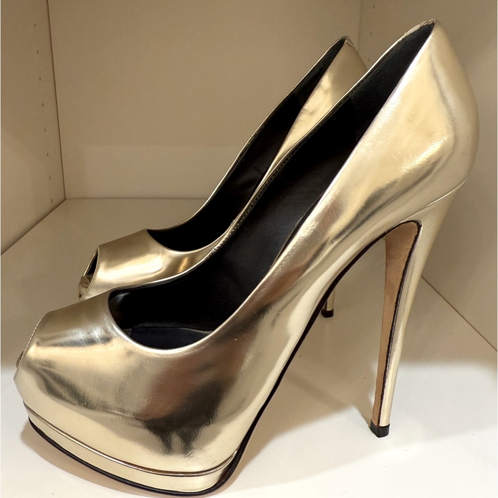 Giuseppe Zanotti stilettos